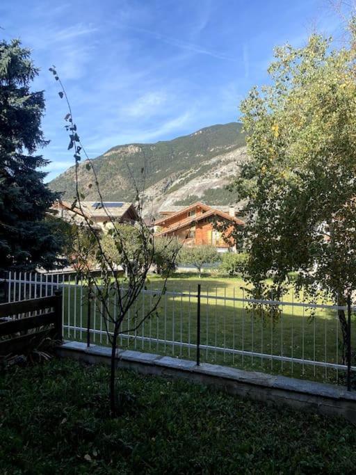 Incantevole Appartamento Con Giardino - Garage Privato E Free Wifi Oulx Bagian luar foto